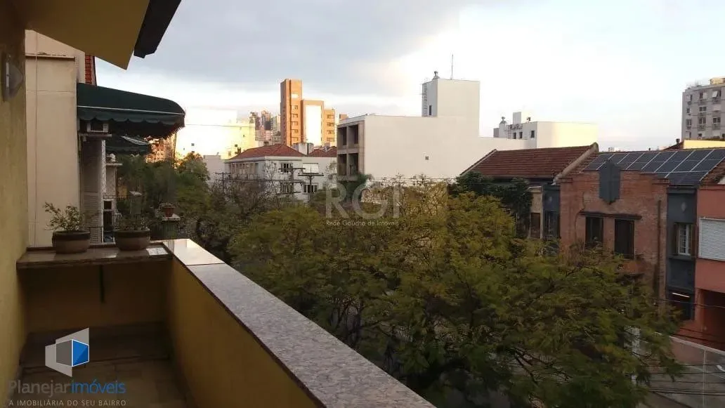 Casa para Venda - 300m², 5 dormitórios, sendo 1 suites, Bela Vista