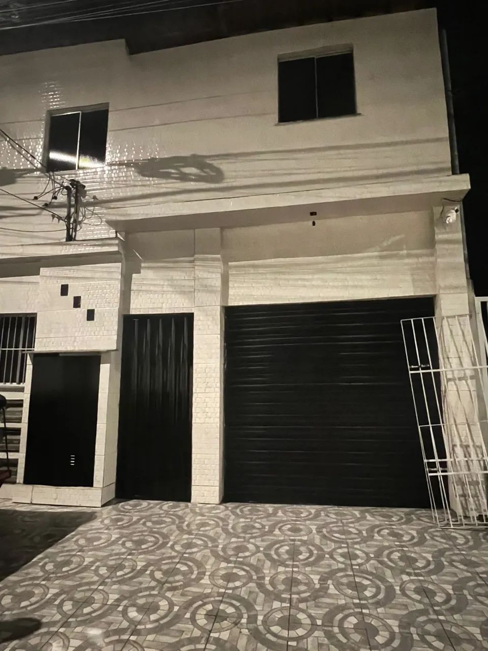 BLACK AUTOMATIC DOOR64573572241665120