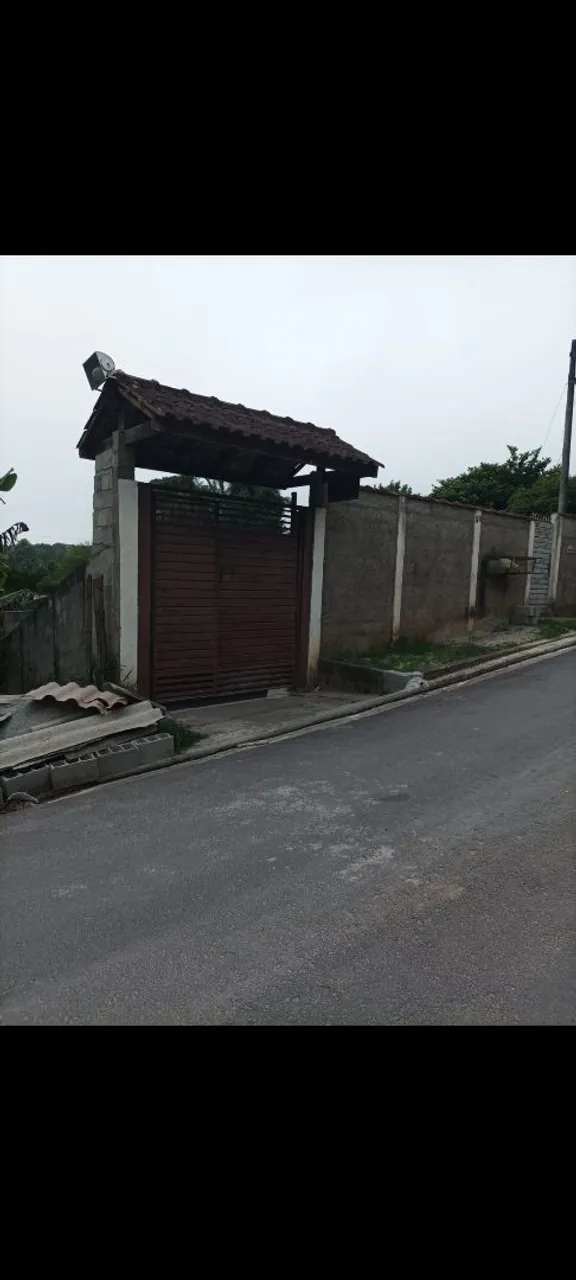 Vendo casa Embu-Guaçu 4 Quartos ou troco
