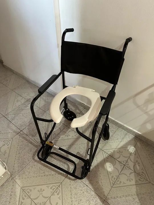 Cadeira de banho higiênica prolife - Foto 2