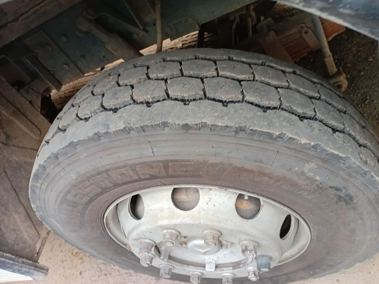 Mercedes 1721 ano 2000 bomba ejetora câmbio 6 marchas - Foto 5