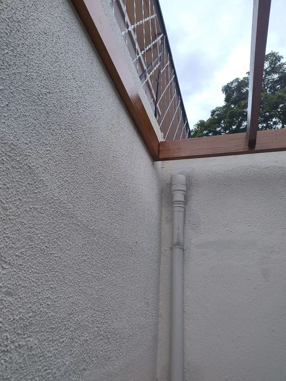 Serviço de telhados, portas e pergolado tudo em madeira ser - Foto 2