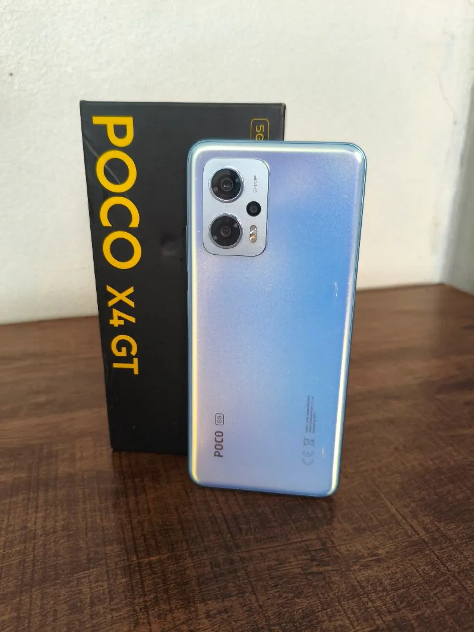 Poco X4 GT 256 GB seminovo