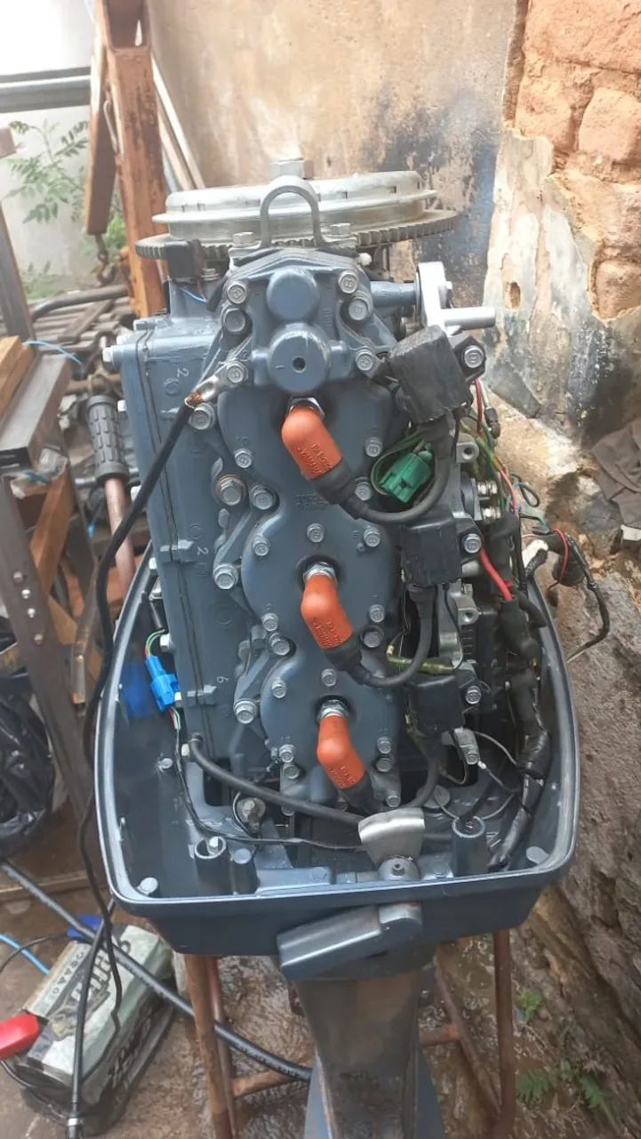 Motor de Popa 90HP 2T - Ano 2011 - Foto 6