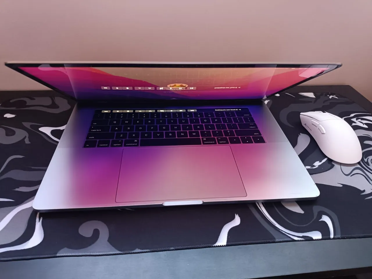 macbook pro i7 16gb ram 256gb ssd macbook pro i7 16gb ram 256gb ssd
