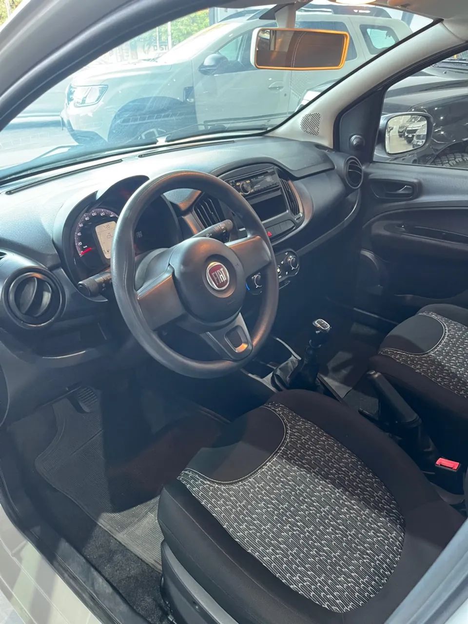 Fiat Uno Attractive 1.0 2021  * - Foto 5