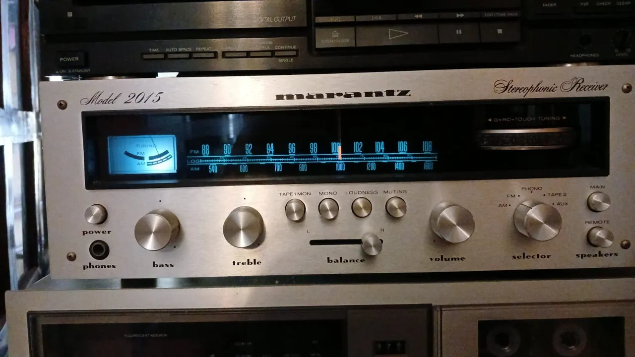 Receiver Marantz 2015 - Stereo - Vintage