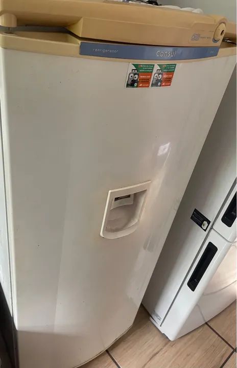 Geladeira cônsul degelo 