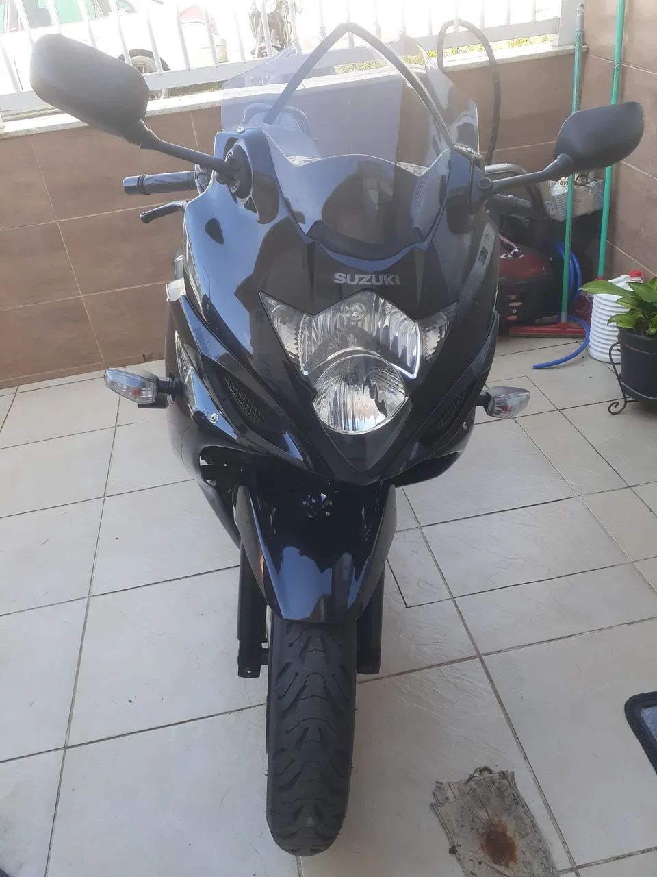 SUZUKI GSX 650F   2009 - Foto 2