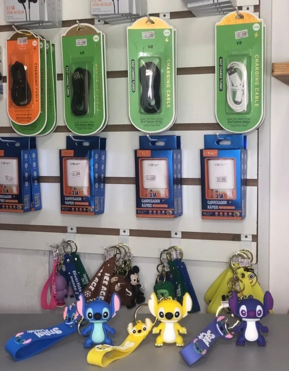 !!!!""NAO FAZEMOS ENTREGA!!!""VÁRIOS CHAVEIROS SILICONE ORIGINAIS MAIS BARRATO DO MERCADO. - Foto 2