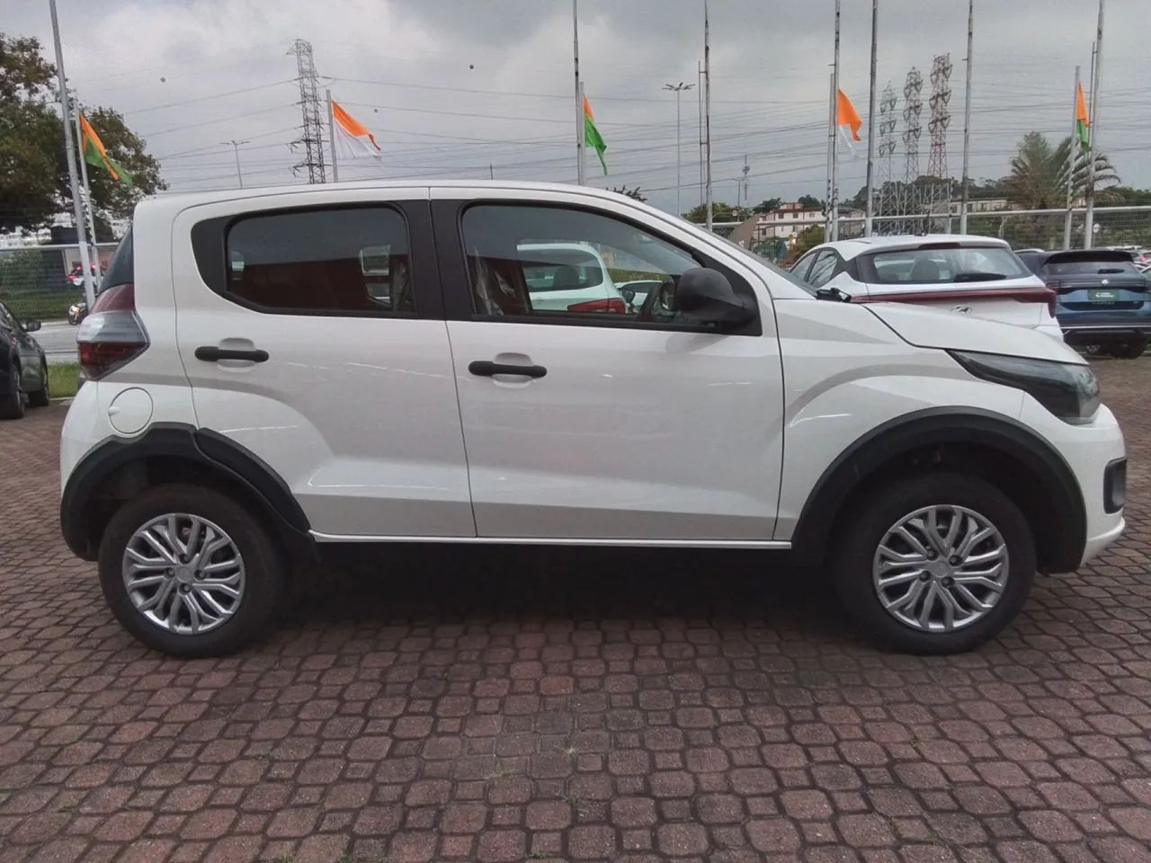 Fiat Mobi 2023 1.0 evo flex like. manual - Foto 4