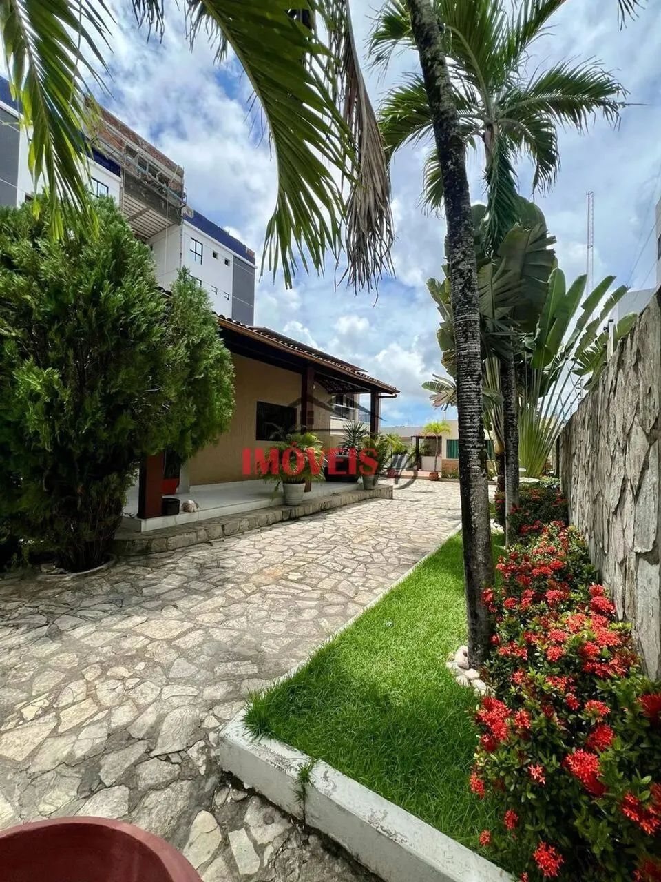Casa alto padrão no Cristo com 3 quartos + DCE - Foto 2