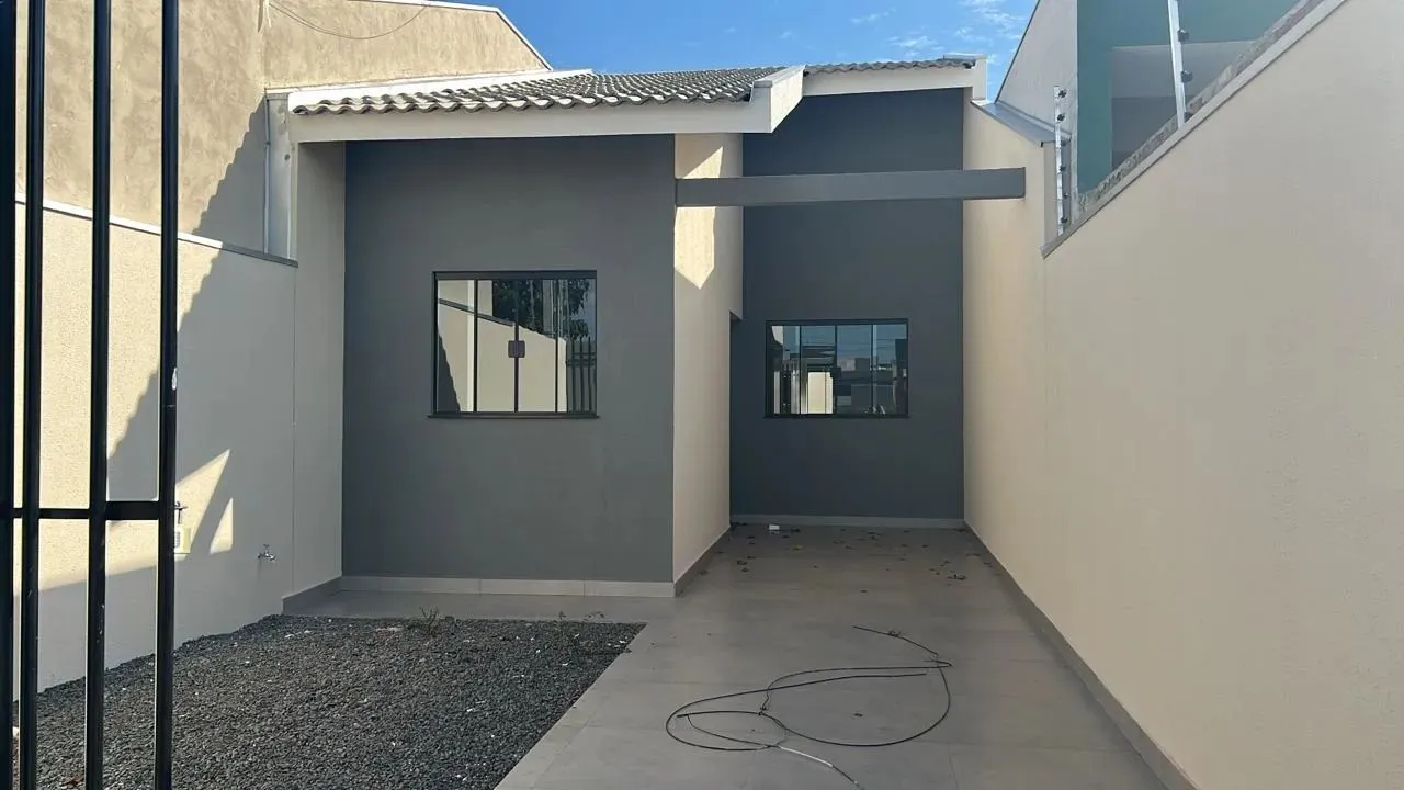 Imóvel para venda com 65 metros quadrados com 3 quartos em Jardim Naçoes- Sarandi - PR