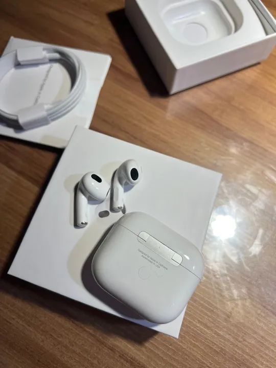 AirPods Pro (2ª geração) com estojo de recarga MagSafe (USB-C) Branco - Foto 3