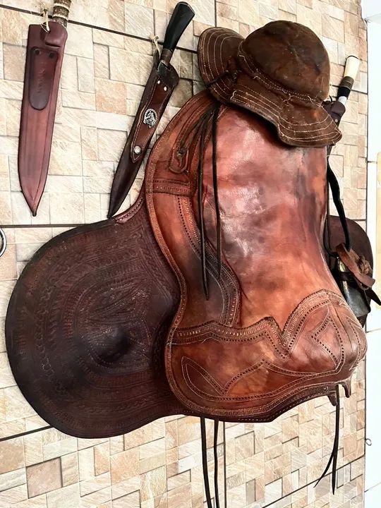 Sela de Couro Legítima - Artesanal - Foto 4