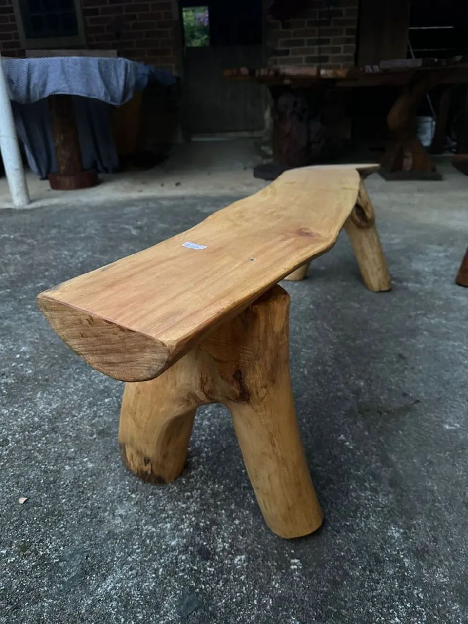 Banco rústico de madeira maciça 