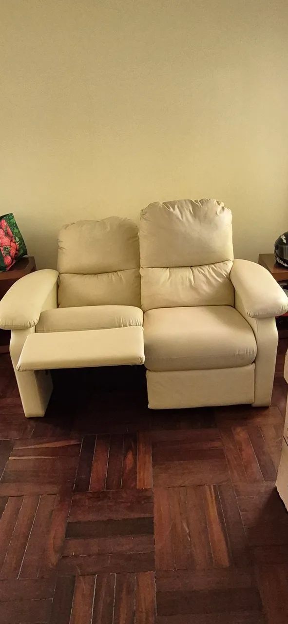 Sofá Reclinável de Couro sintético 2 Lugares  - Foto 3