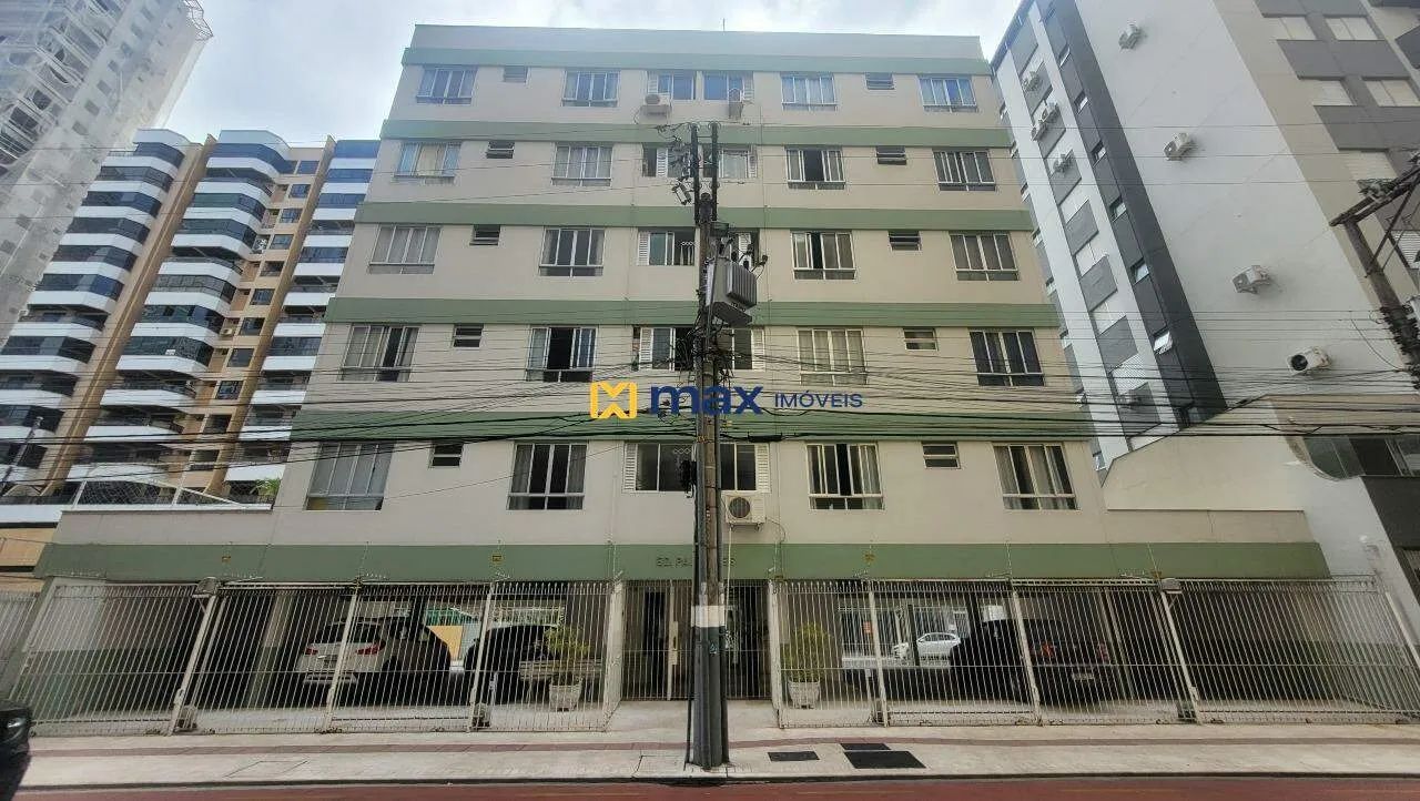 Apartamento mobiliado a 350 metros da praia  Balneário Camboriú
