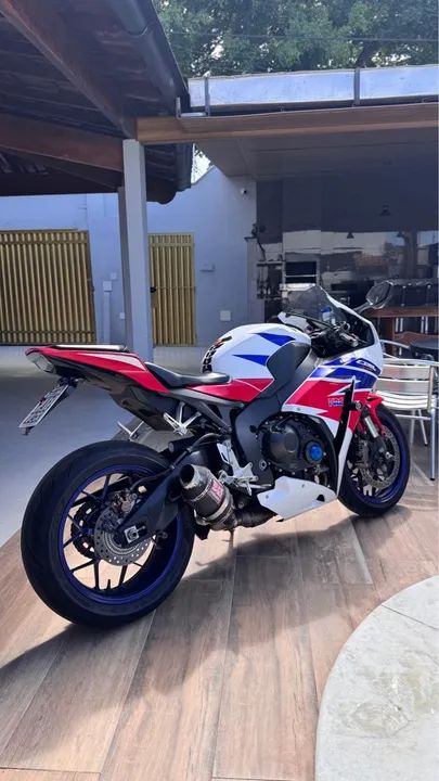 Cbr 1000rr fireblade - Foto 2