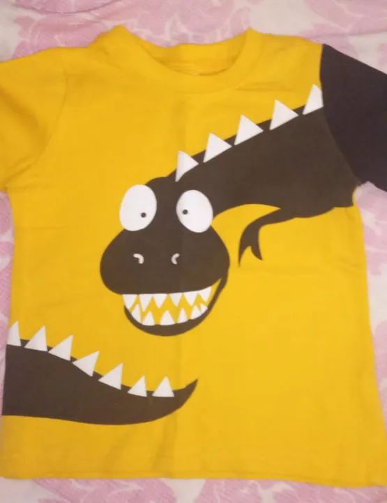 Camiseta manga longa  Dinossauro