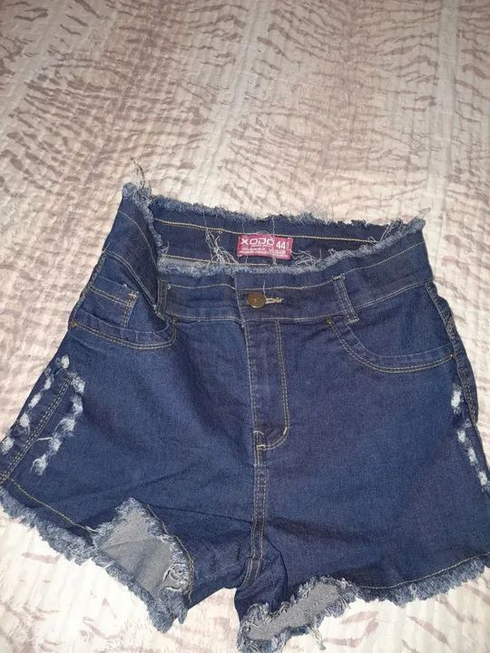 Short Jeans Love Pedrarias Vermelho - Foto 2