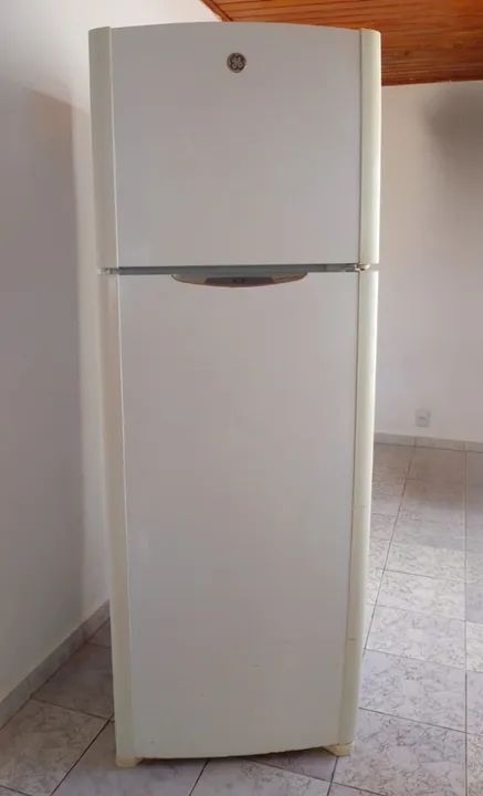 Geladeira GE Usada