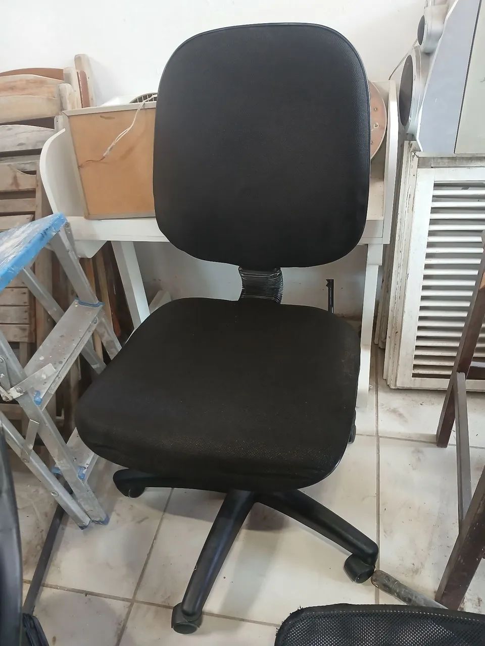 Cadeira escritorio media