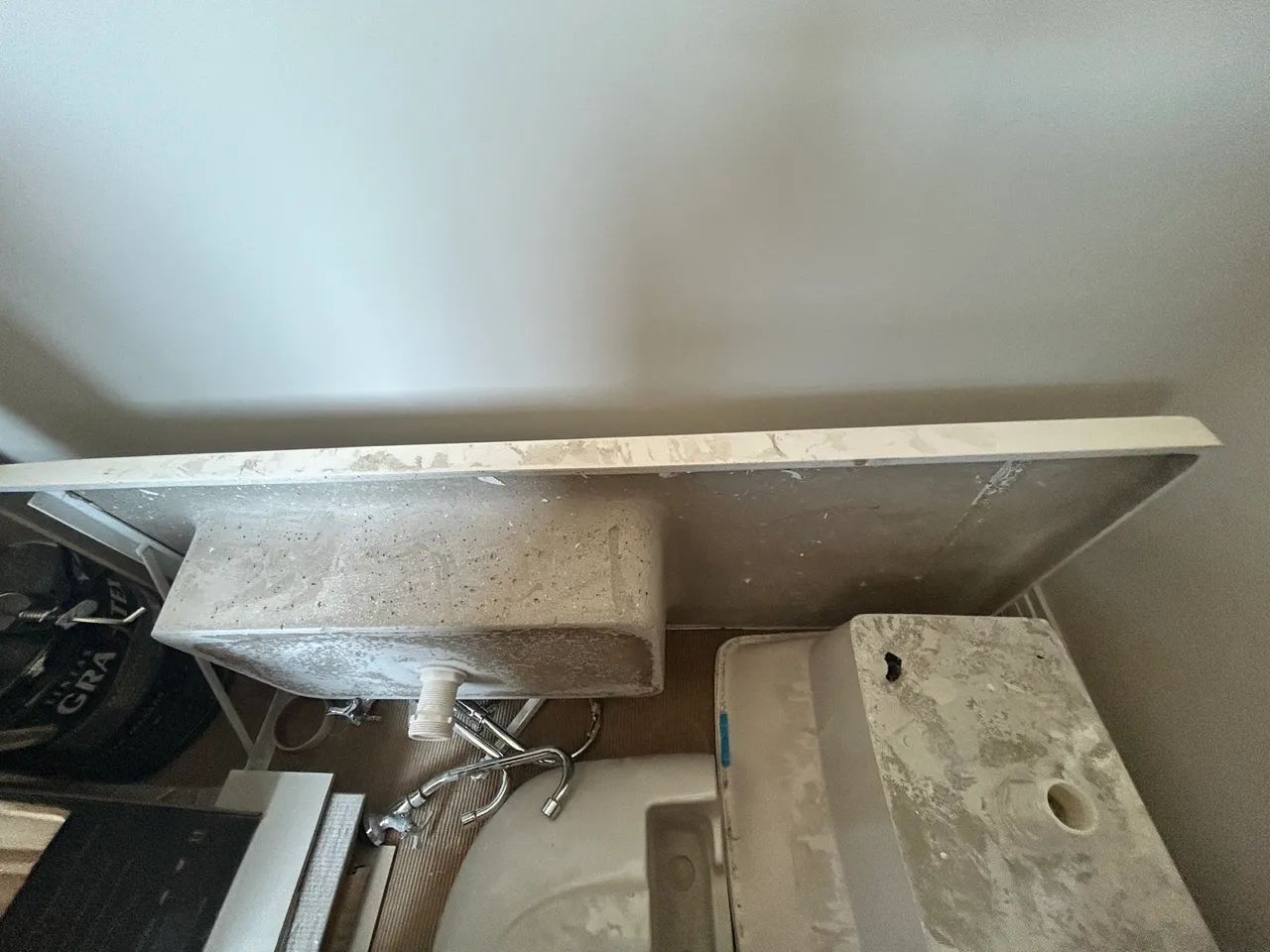 Vendo pia de cozinha + torneira