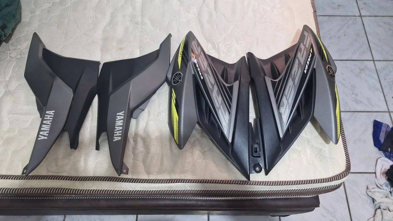 Peças laterais Yamaha Fazer