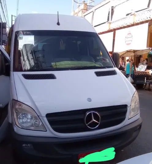 Vendo micro-ônibus Ano 2016