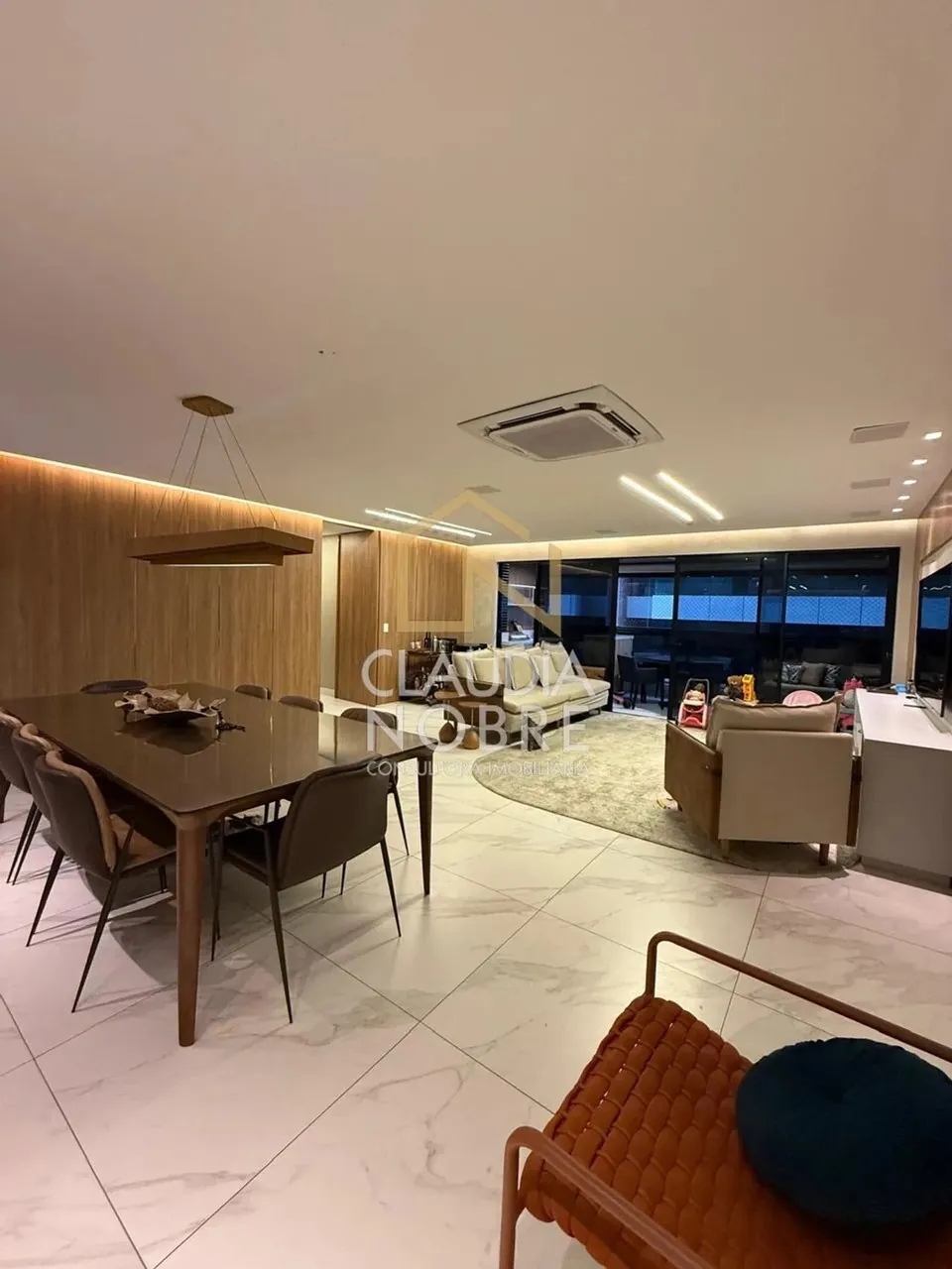 Apartamento na Jatiúca 180m², 4 Suítes, Varanda Gourmet e 4 Vagas de Garagem - Maceió - A