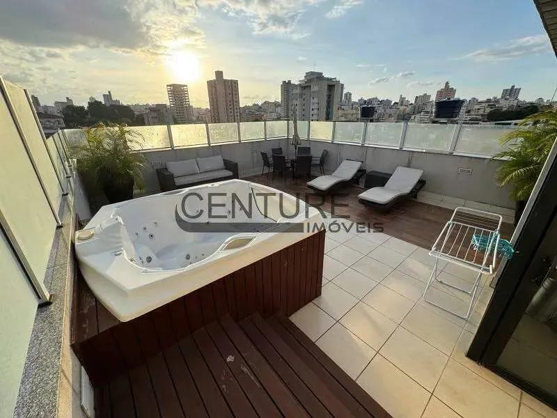 Cobertura à venda, com 271m² - Santa Tereza