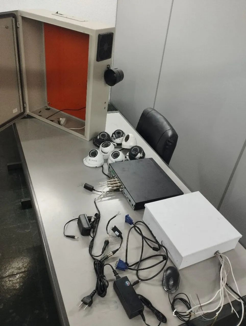 "SÓ HJ" Kit Câmeras de Segurança Completo - Pronta Entrega!