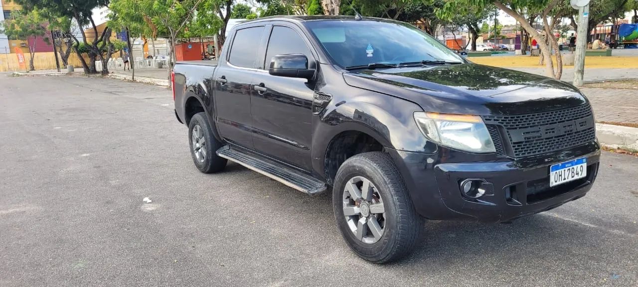 Vende-se ranger 2013 carro particular toda original - Foto 2