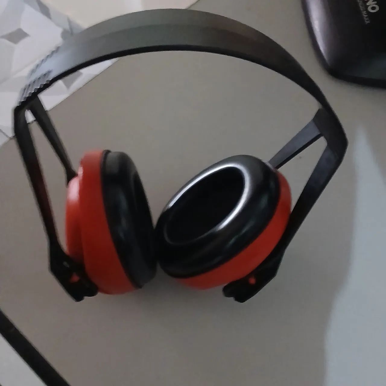 Abafador de ouvido 64290273498369121