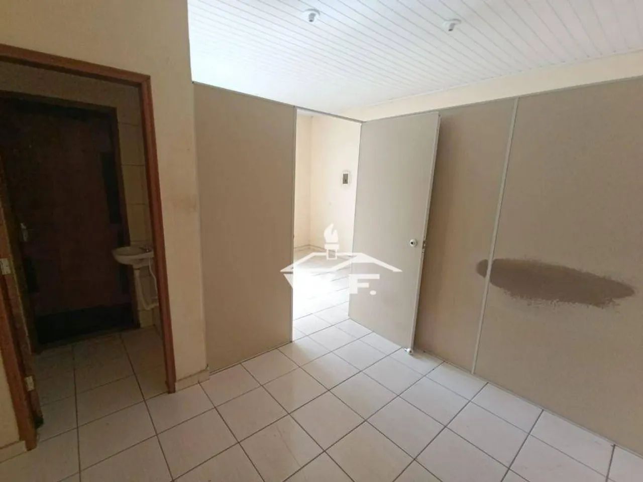 Ponto para alugar, 27 m² por R$ 993/mês - Pedregulho - Guaratinguetá/SP - Foto 5