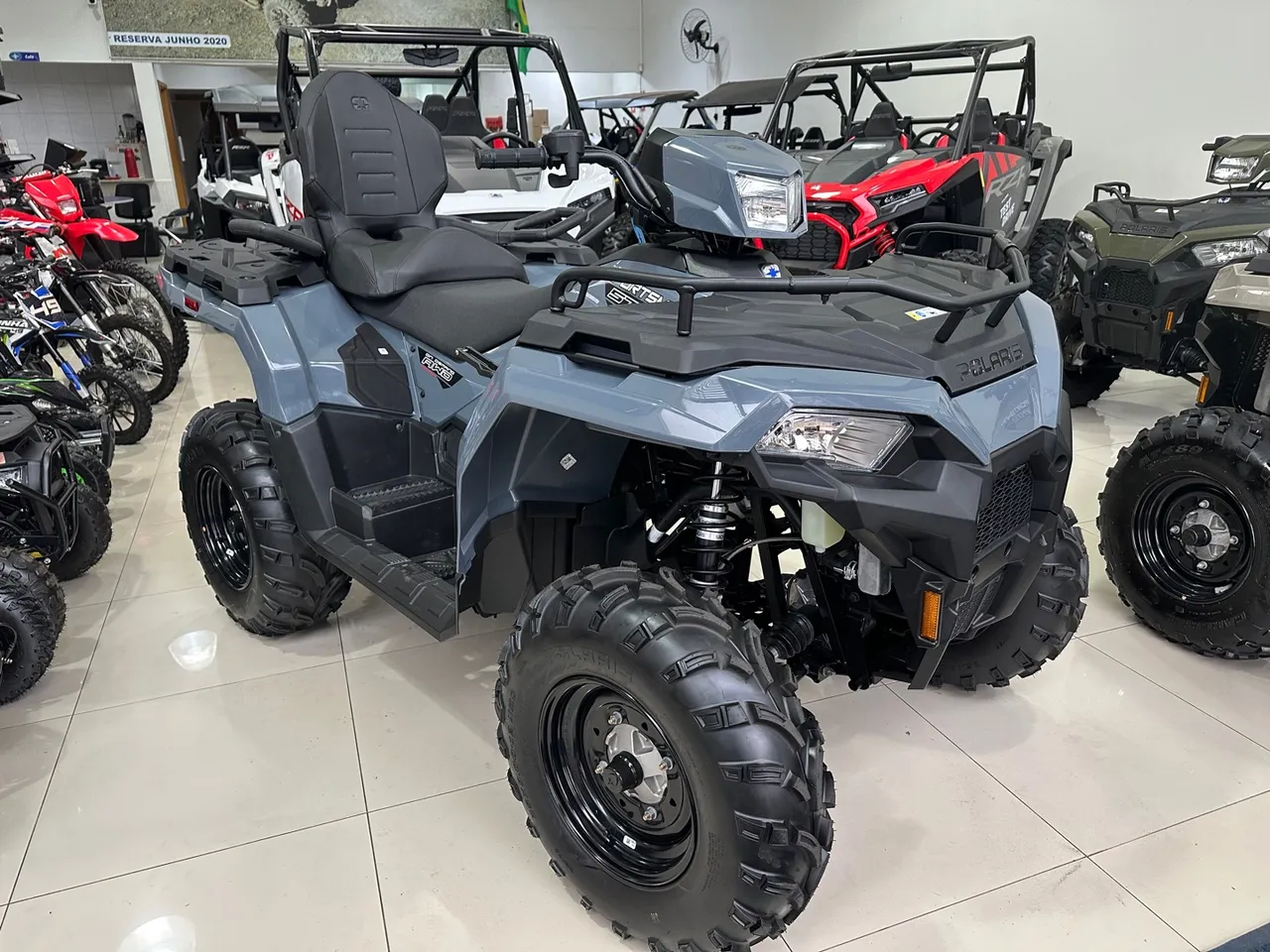 Polaris Sportsman Touring EPS 570 2025 - 10km rodados