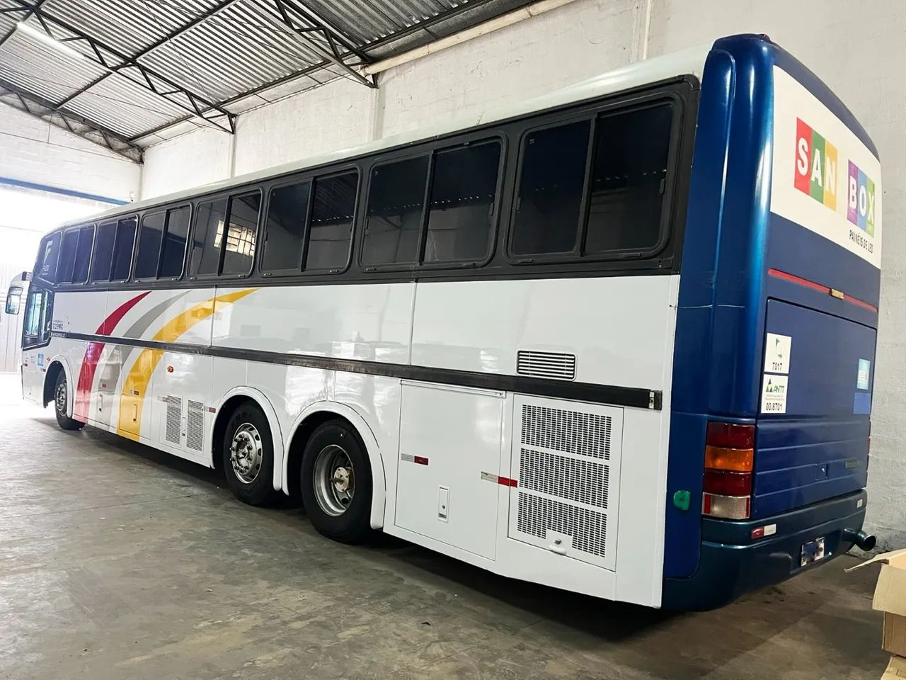 Ônibus top  raridade - Ar Condicionado, banheiro e frigobar - Foto 7