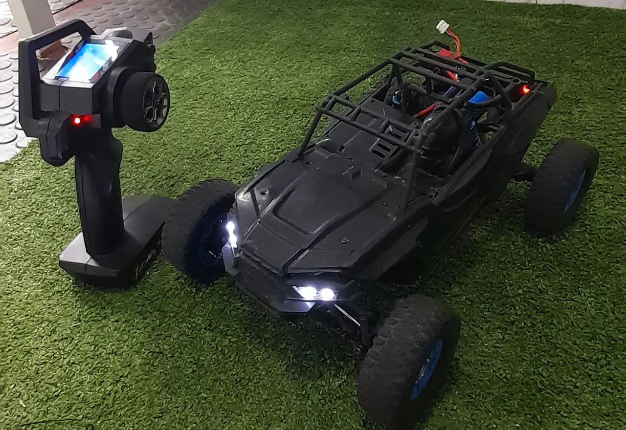 Carro de Controle Remoto - Off-Road - Usado