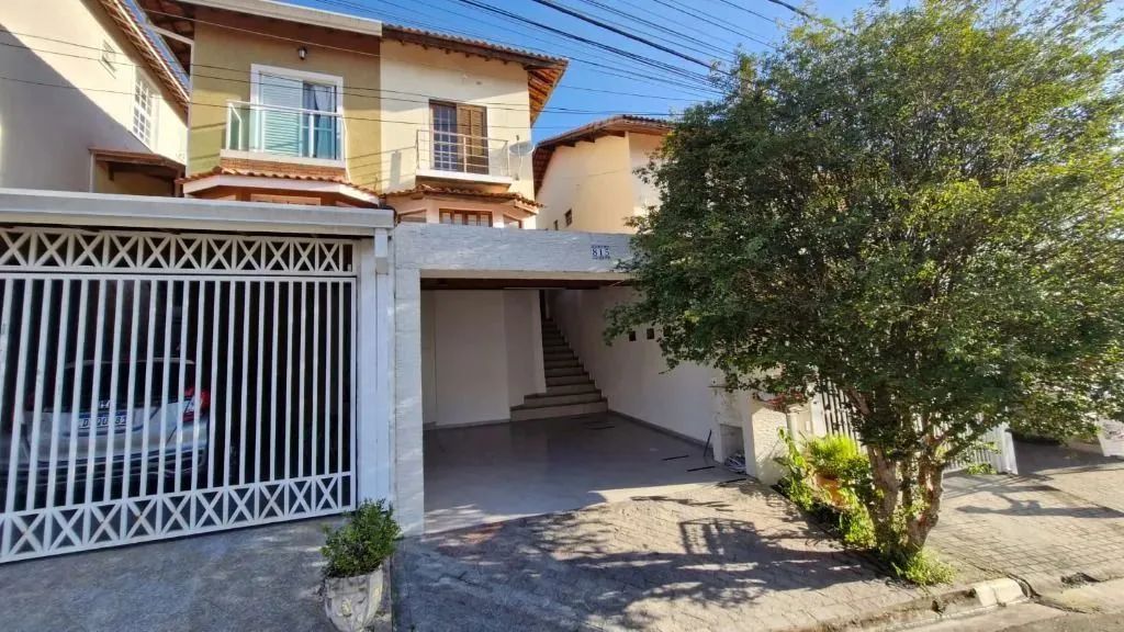 Casa à venda na Rua Ibitinga, Vila Bertioga, São Paulo - SP