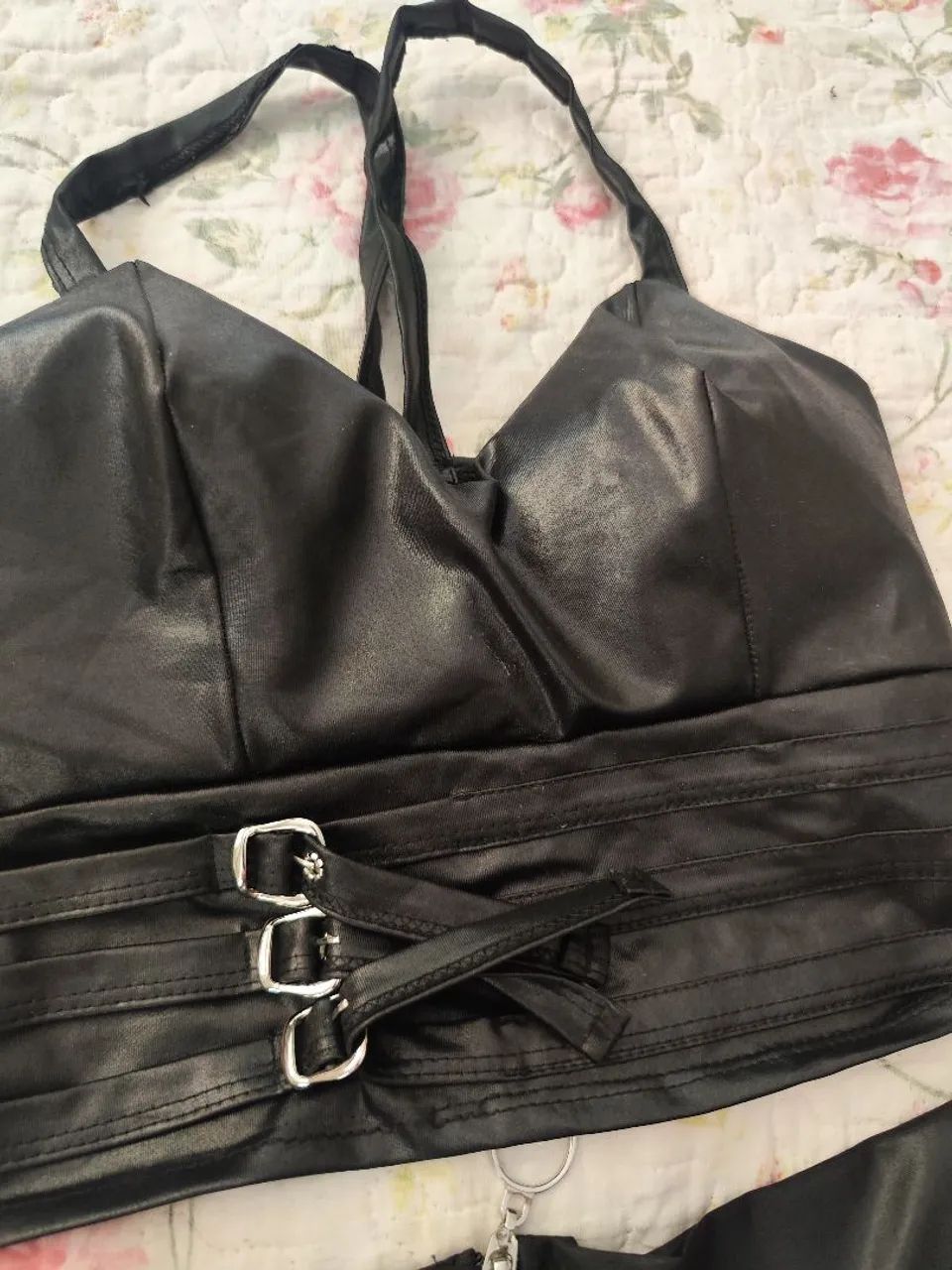 Conjunto sensual sexy P/M courino - Foto 2