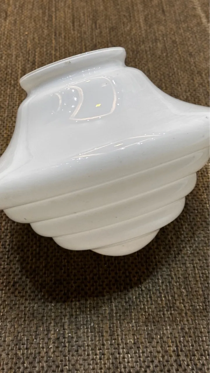 Lustre antigo Opalina leitoso belíssimo