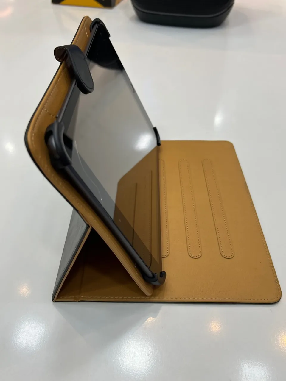iPad com Capa e película