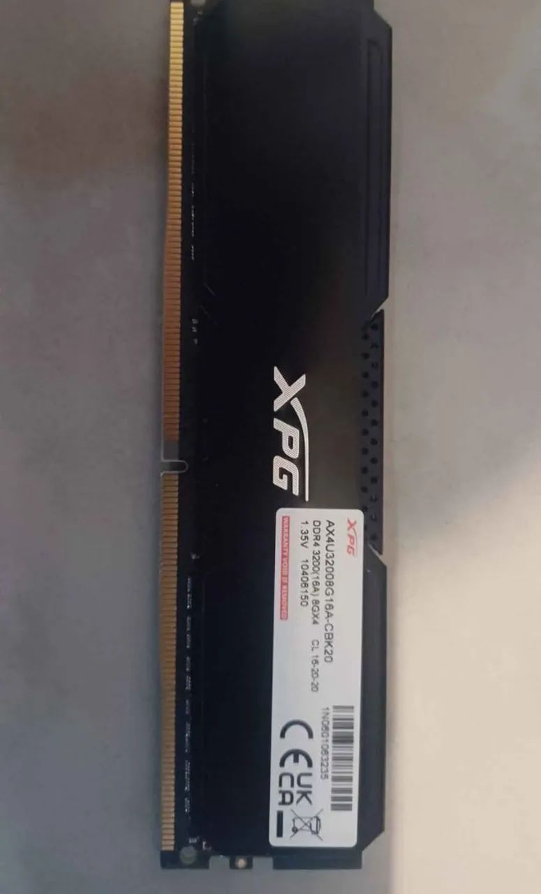 Memória RAM XPG - 8GB DDR4 3200MHz