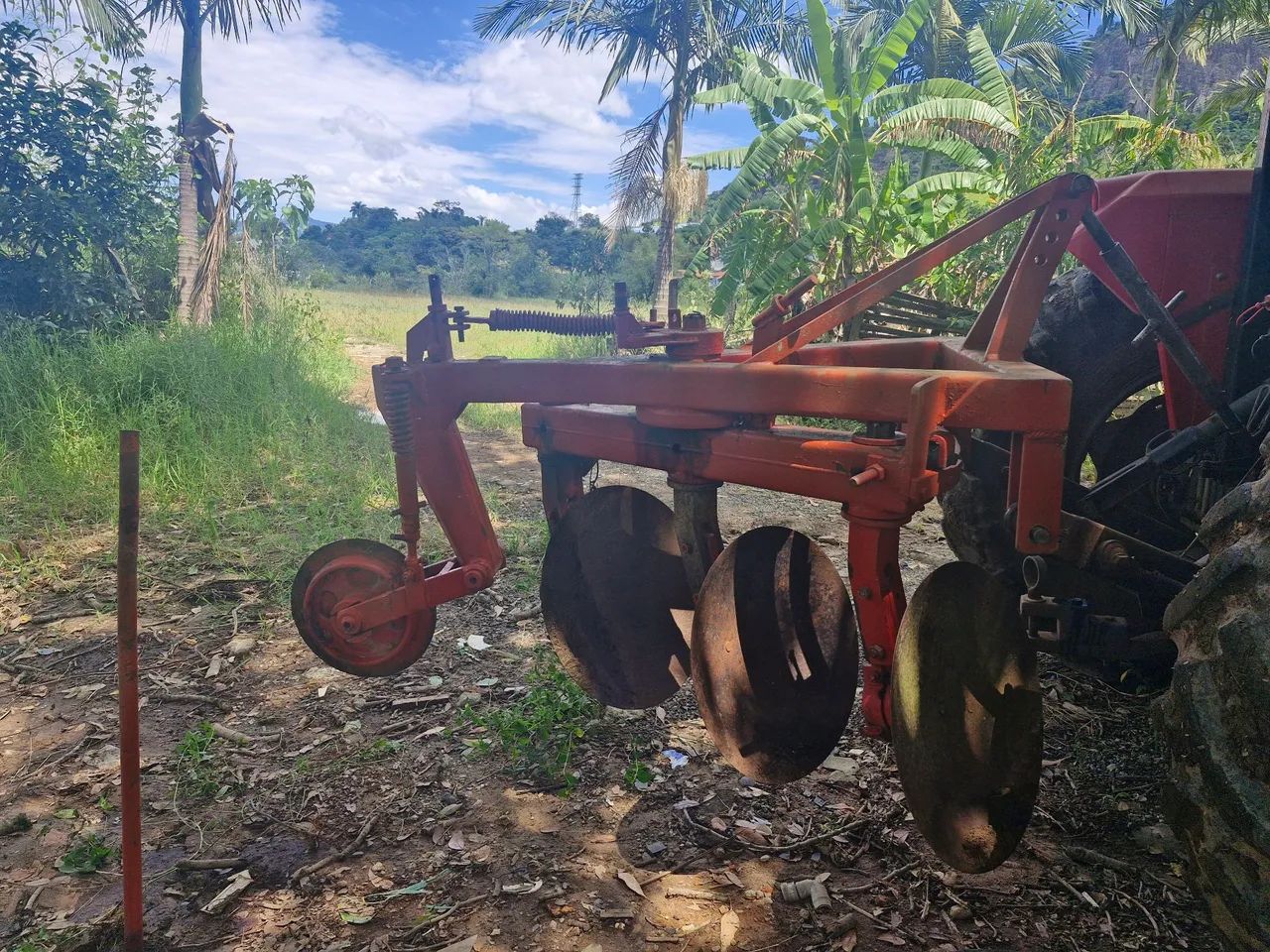 Arado de disco para trator
