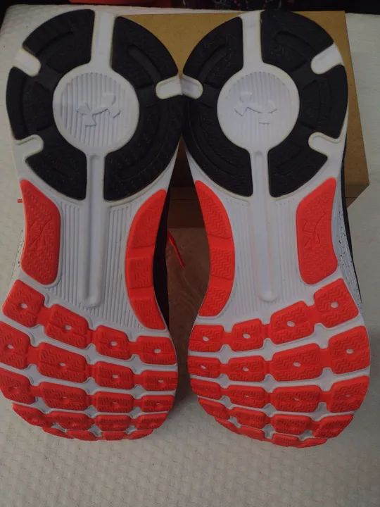 Tênis masculino Under Armour n.41 Bandit 3 novíssimo  - Foto 5