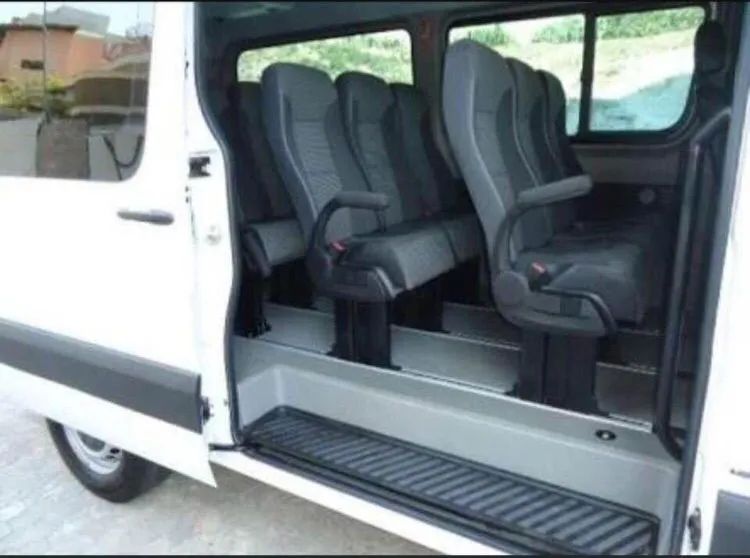 Vendo micro-ônibus Ano 2016 - Foto 4