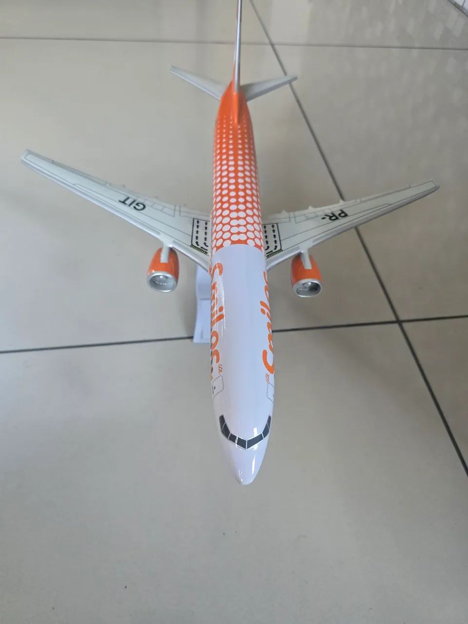 MAQUETE BOEING 737 800 GOL SMILES - Foto 3