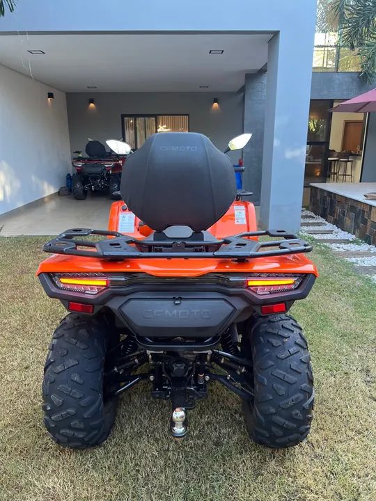 Quadriciclo CFMoto CForce 4x4 - Impecável - Foto 3