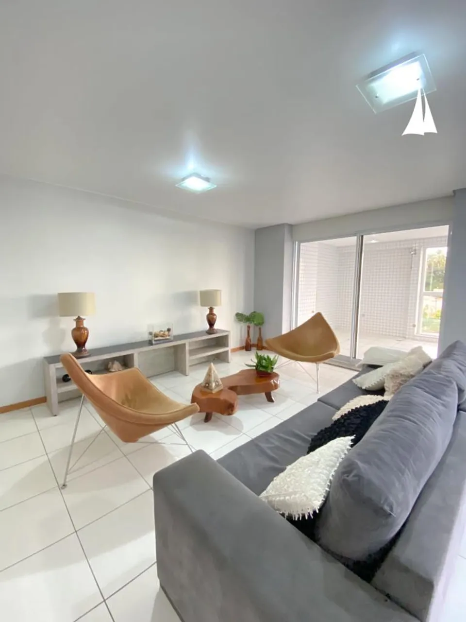 Villagio di Luna - Brisamar - Andar baixo - 274m2 - 04 Suítes + DCE - 04 Vagas - Com Plane